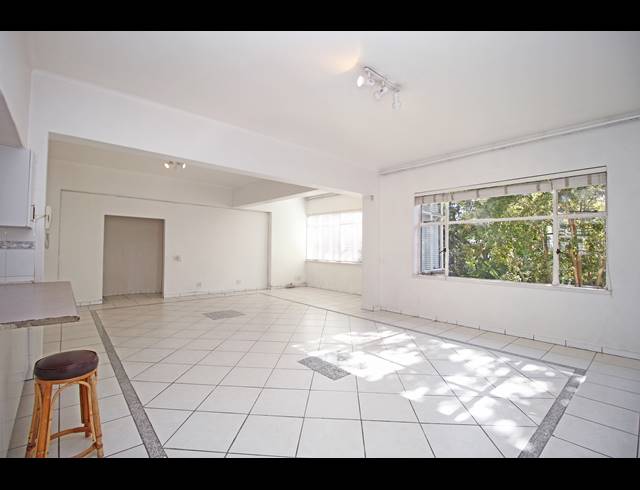 3 BEDROOM APARTMENT FOR SALE IN HOUGHTON ESTATE
